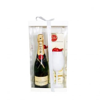 שמפניה מואט מארז עם הקדשה וכוסות מתנה יוקרתית ומרשימה במיוחד
